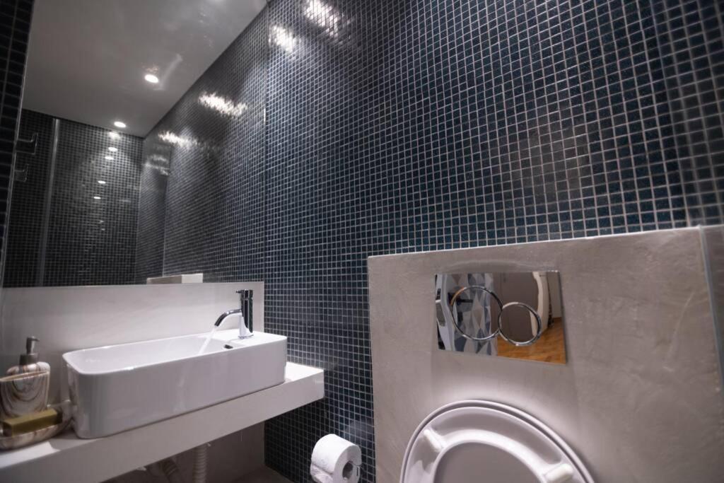 Gk Apartment, Suite Афіни Екстер'єр фото